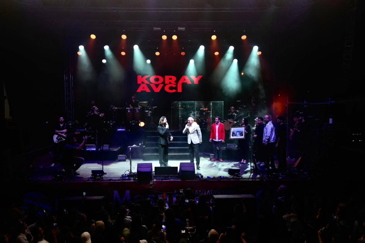 Cumhuriyet Bayramı konserinde Koray Avcı Rüzgarı